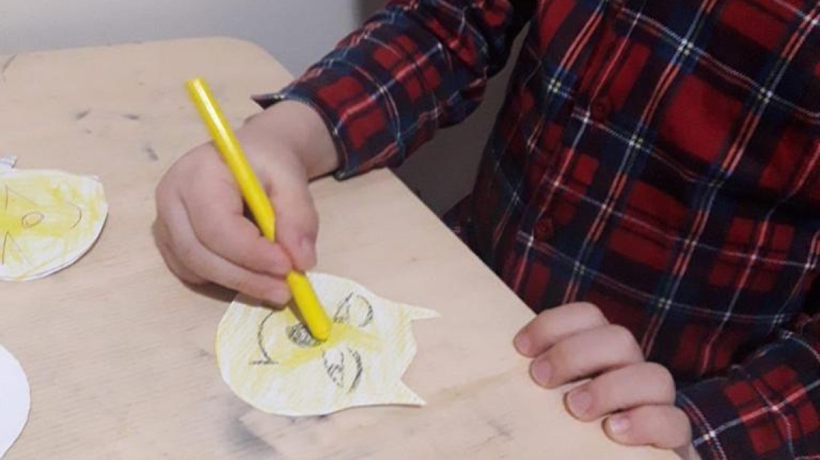 Atık Malzemeler ile Kukla Yapımı